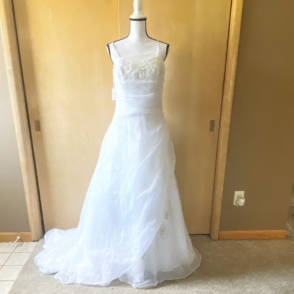 NWT Sz 14 Emme Bridal White Beaded Floral Wedding